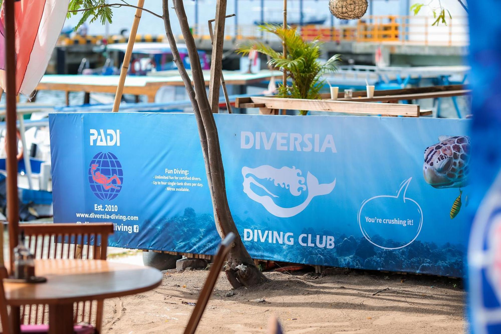 Diversia Diving Club & Bungalows Gili Trawangan Exterior foto